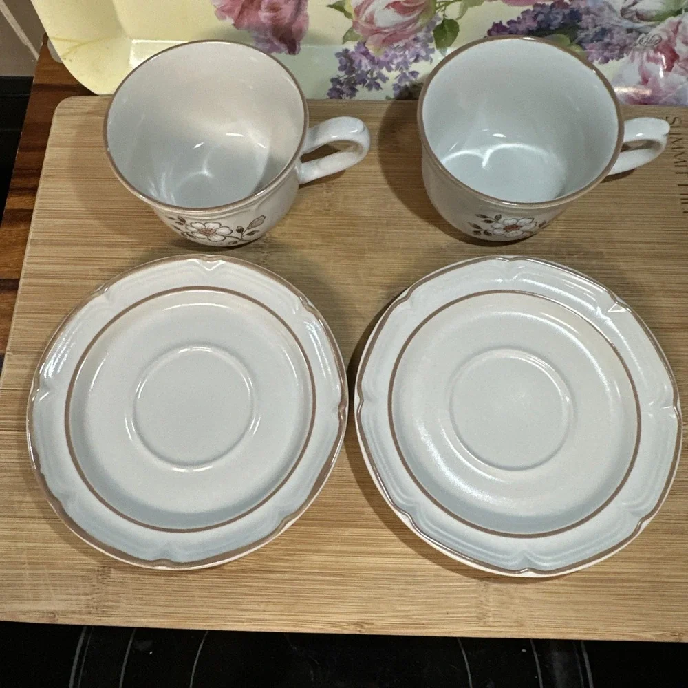 Covington Edition Stoneware Japan Cups & Saucers Lot 6 Floral‎ 2 Cups 4 Saucers